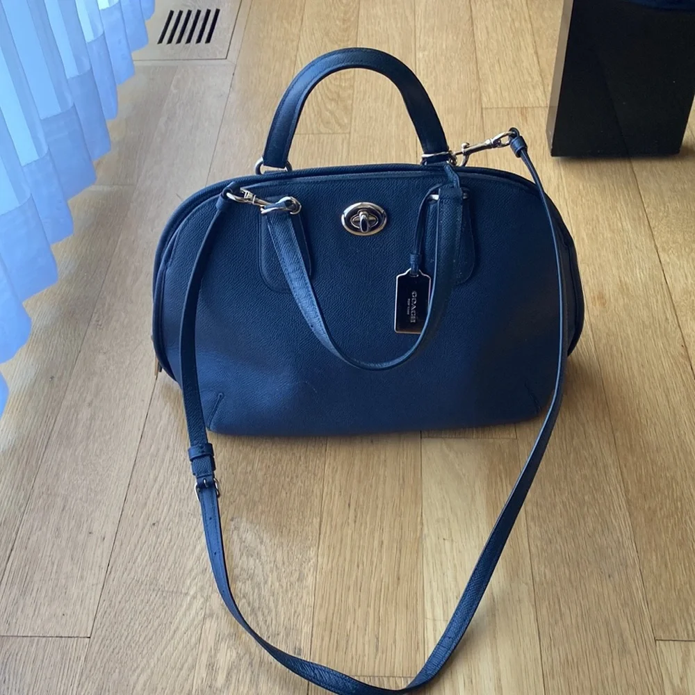 Coach Prince Street Satchel 2-way Leather shoulder/handbag. - Picture 3 of 16